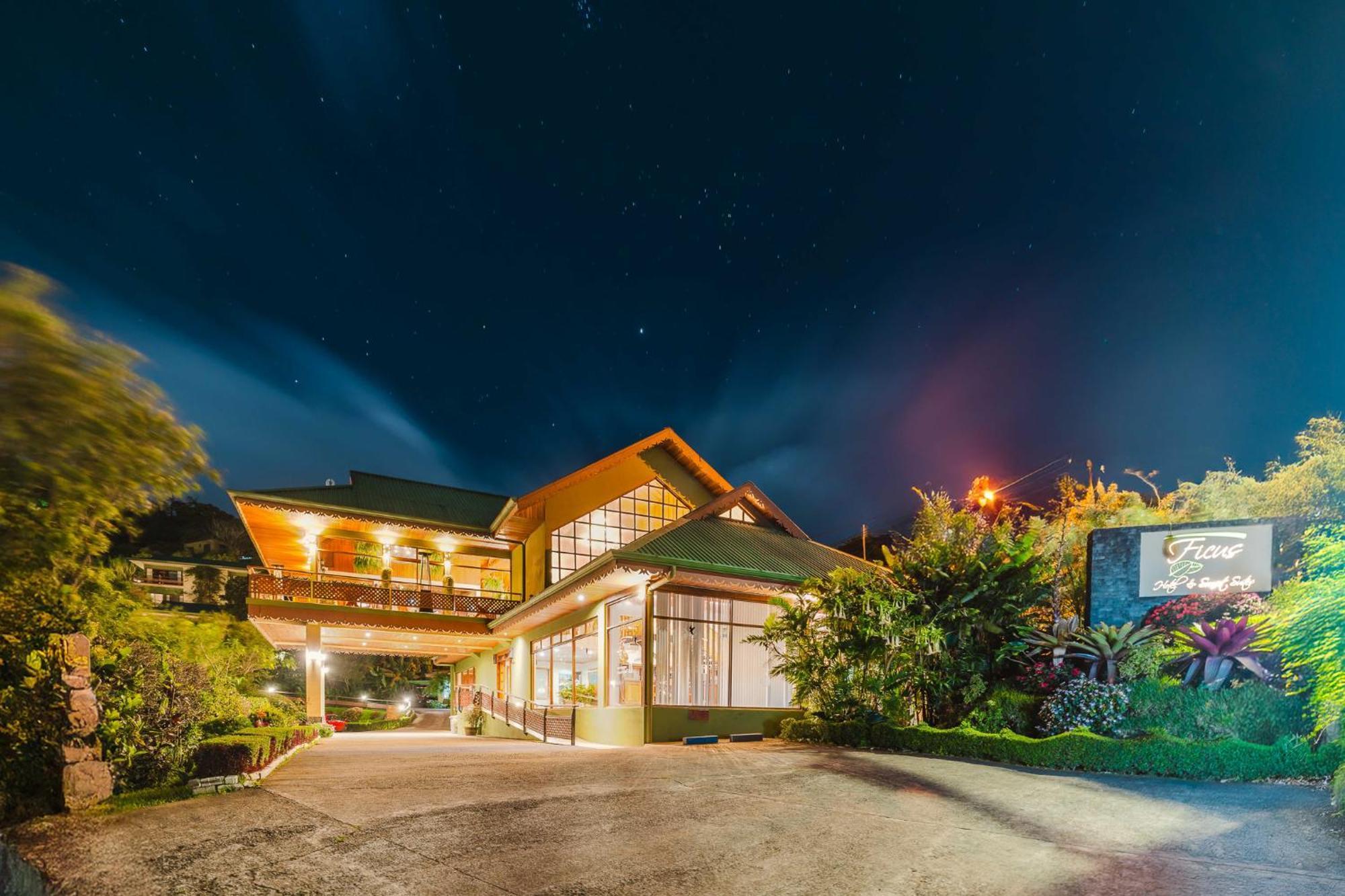 Ficus Sunset Suites Monteverde Exterior photo